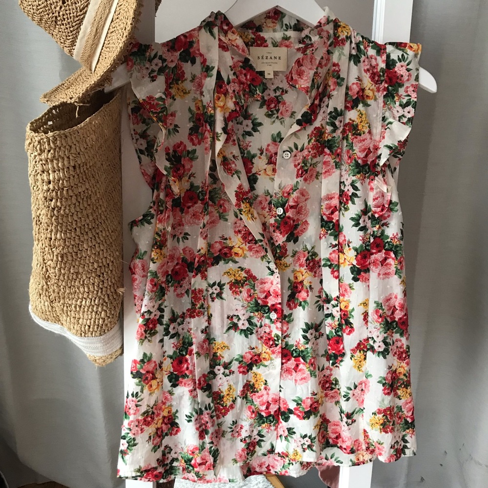 Sezane Top flowers size 4